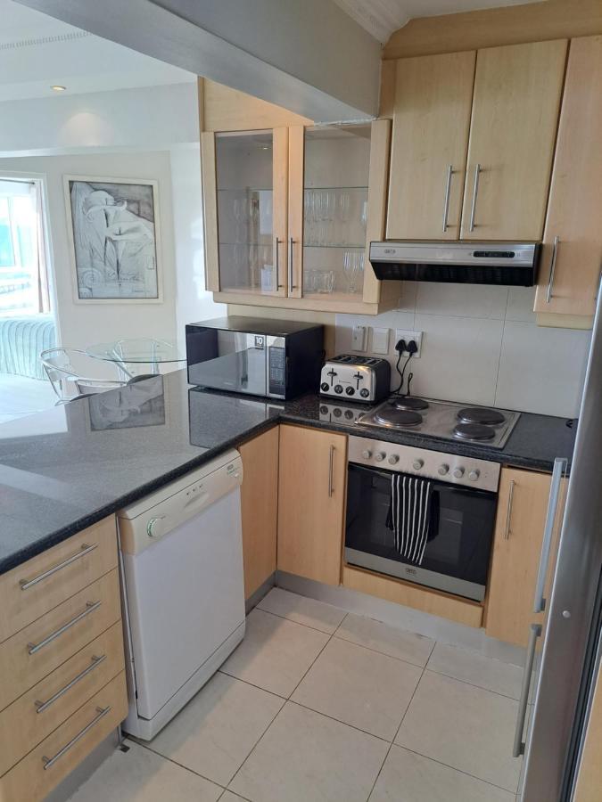 3 Bedroom Sea Facing Family Apartment Cape Town Moullie Point المظهر الخارجي الصورة
