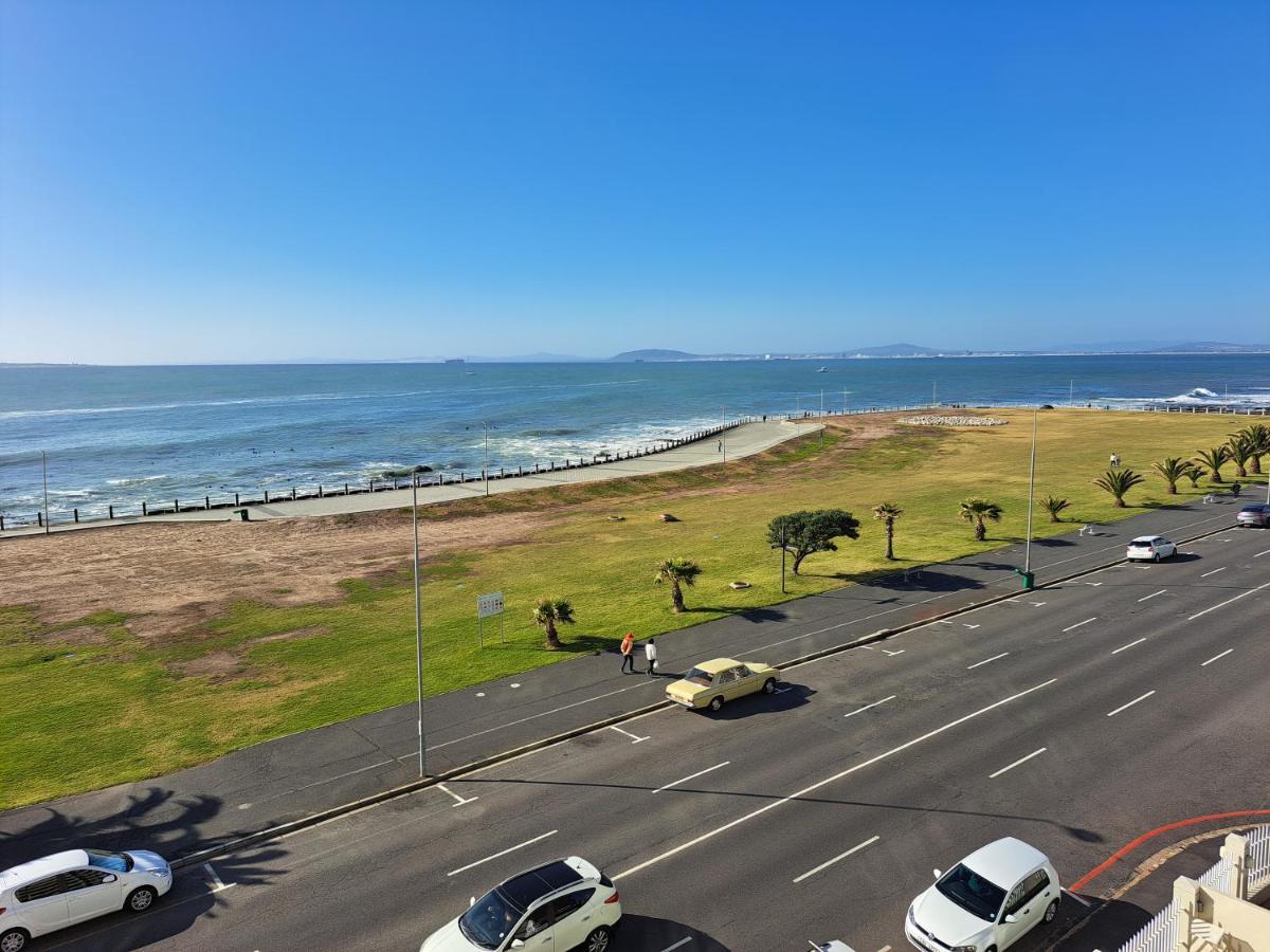 3 Bedroom Sea Facing Family Apartment Cape Town Moullie Point المظهر الخارجي الصورة