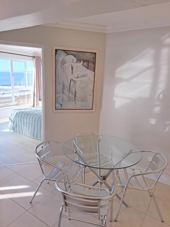3 Bedroom Sea Facing Family Apartment Cape Town Moullie Point المظهر الخارجي الصورة