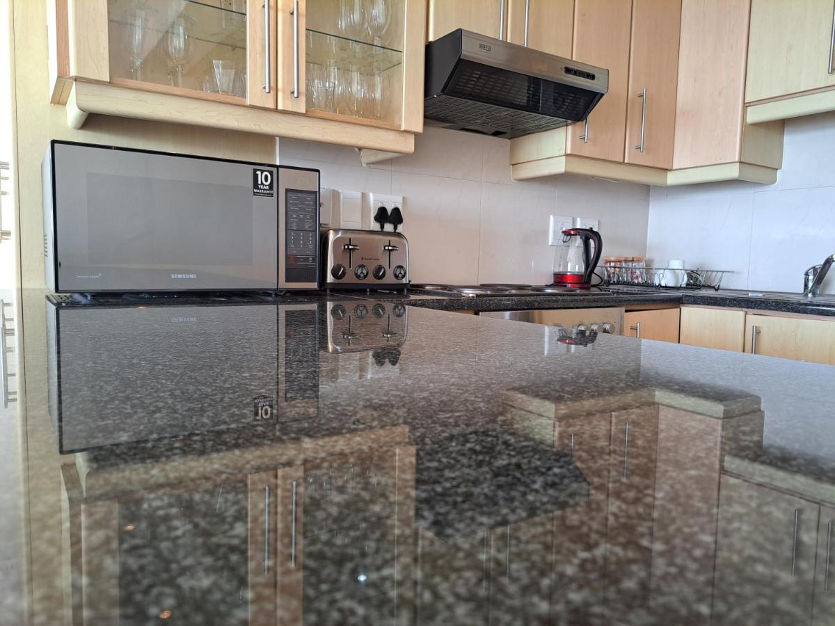 3 Bedroom Sea Facing Family Apartment Cape Town Moullie Point المظهر الخارجي الصورة